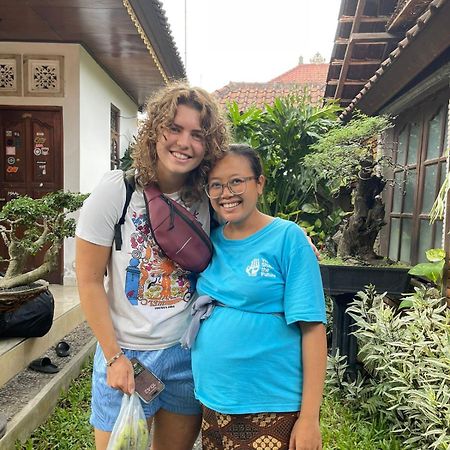 Raditya Homestay Mambat Exteriör bild