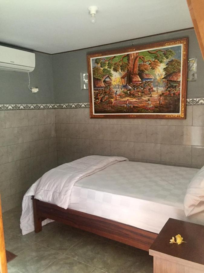 Raditya Homestay Mambat Exteriör bild