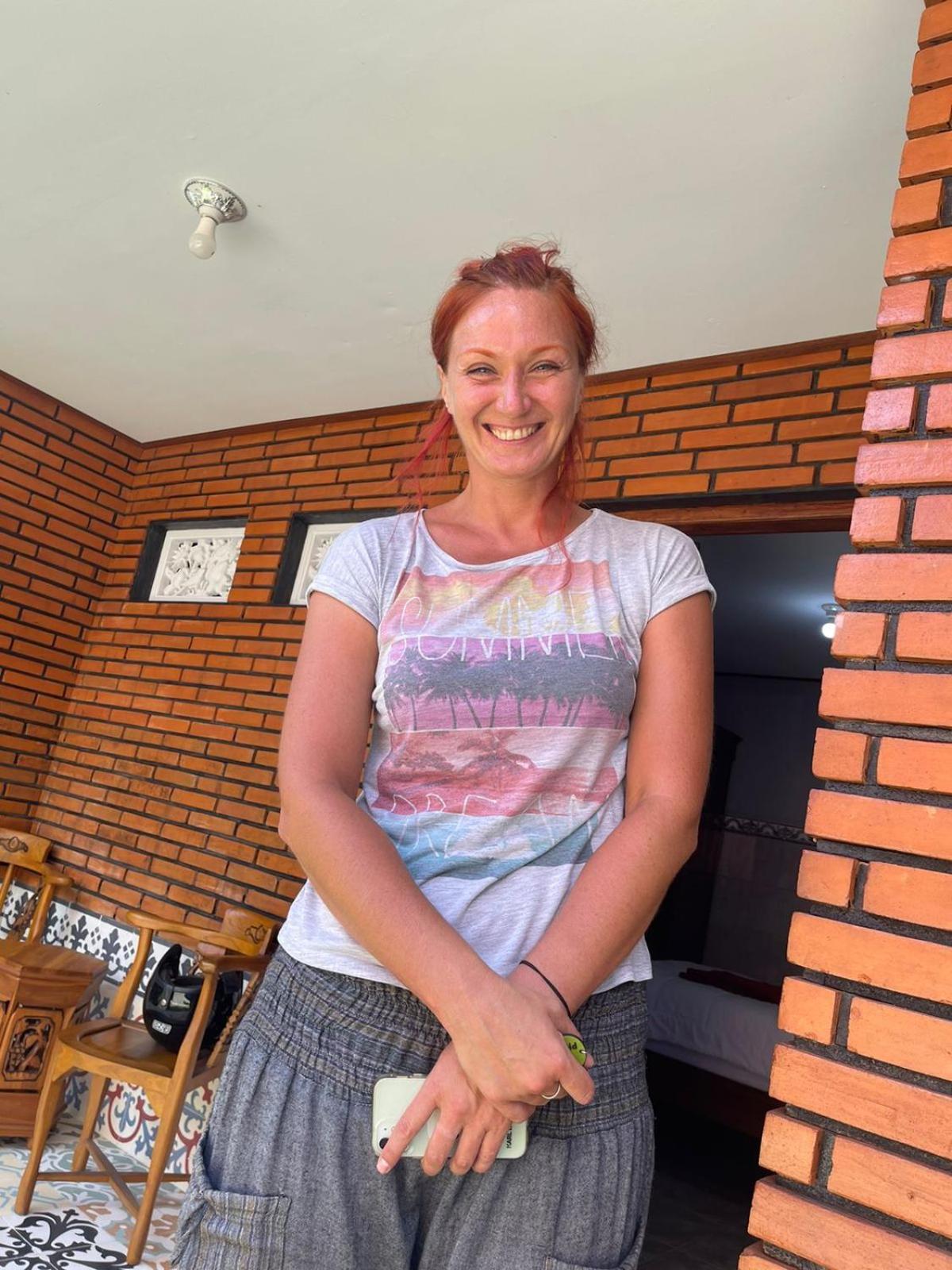 Raditya Homestay Mambat Exteriör bild